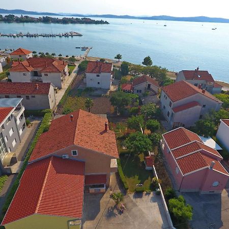 Apartmani Dane Sukošan Kültér fotó