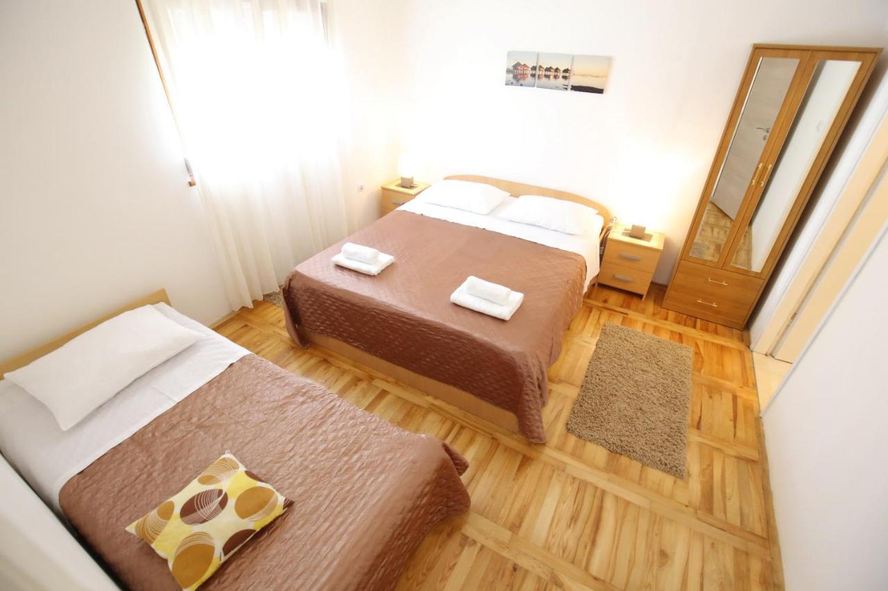 Apartmani Dane Sukošan Kültér fotó